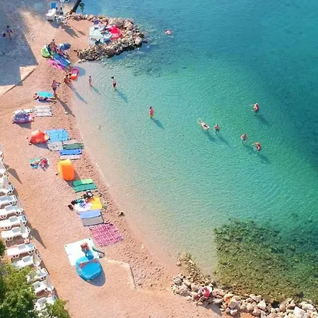 16 Διαμέρισμα