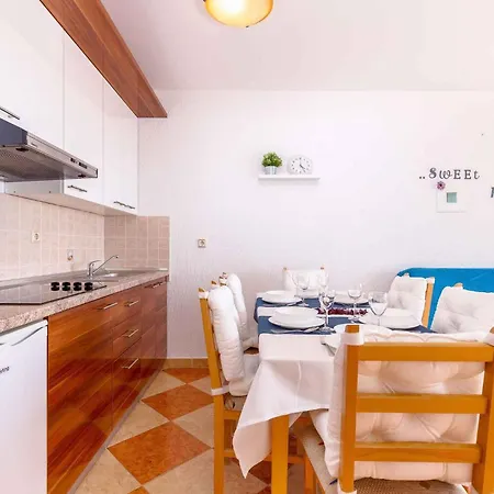 16 Crikvenica