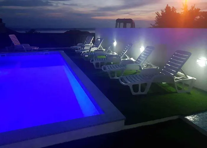 16 Апартаменты Цриквеница