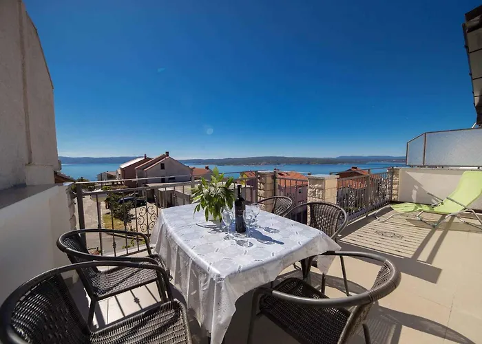 16 Апартаменты *